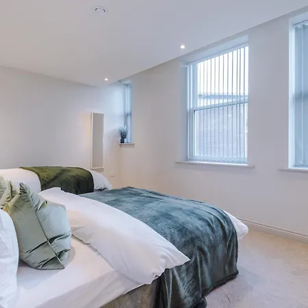 Apartment Modern & Stylish In Sleeps 5 By Purestay *