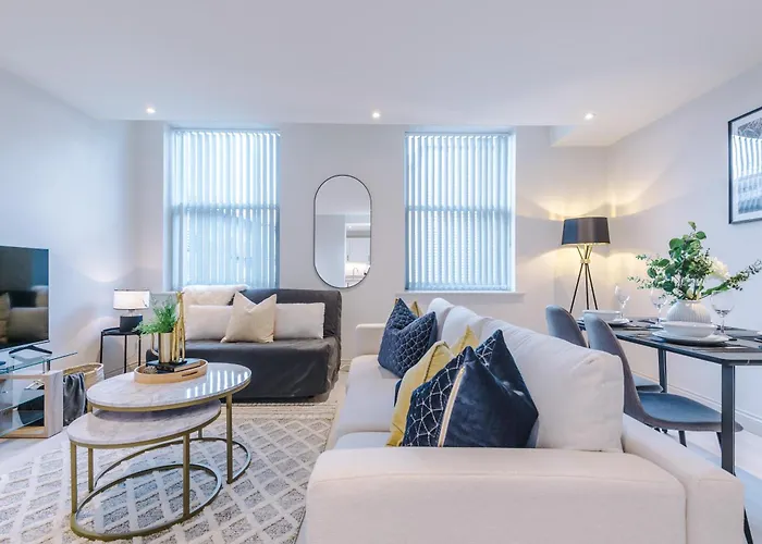 Modern & Stylish In Sleeps 5 By Purestay Apartment Leeds (West Yorkshire)