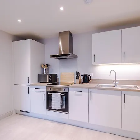 Modern & Stylish In Sleeps 5 By Purestay * לידס