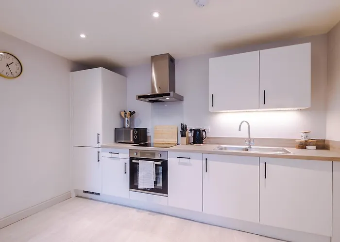 Modern & Stylish In Sleeps 5 By Purestay * Лидс